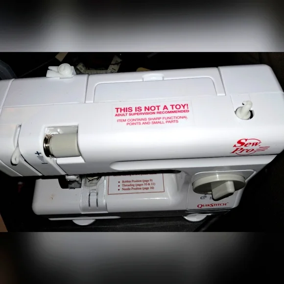 SEW PRO Quick Stitch Sewing Machine VGUC - Picture 8 of 15
